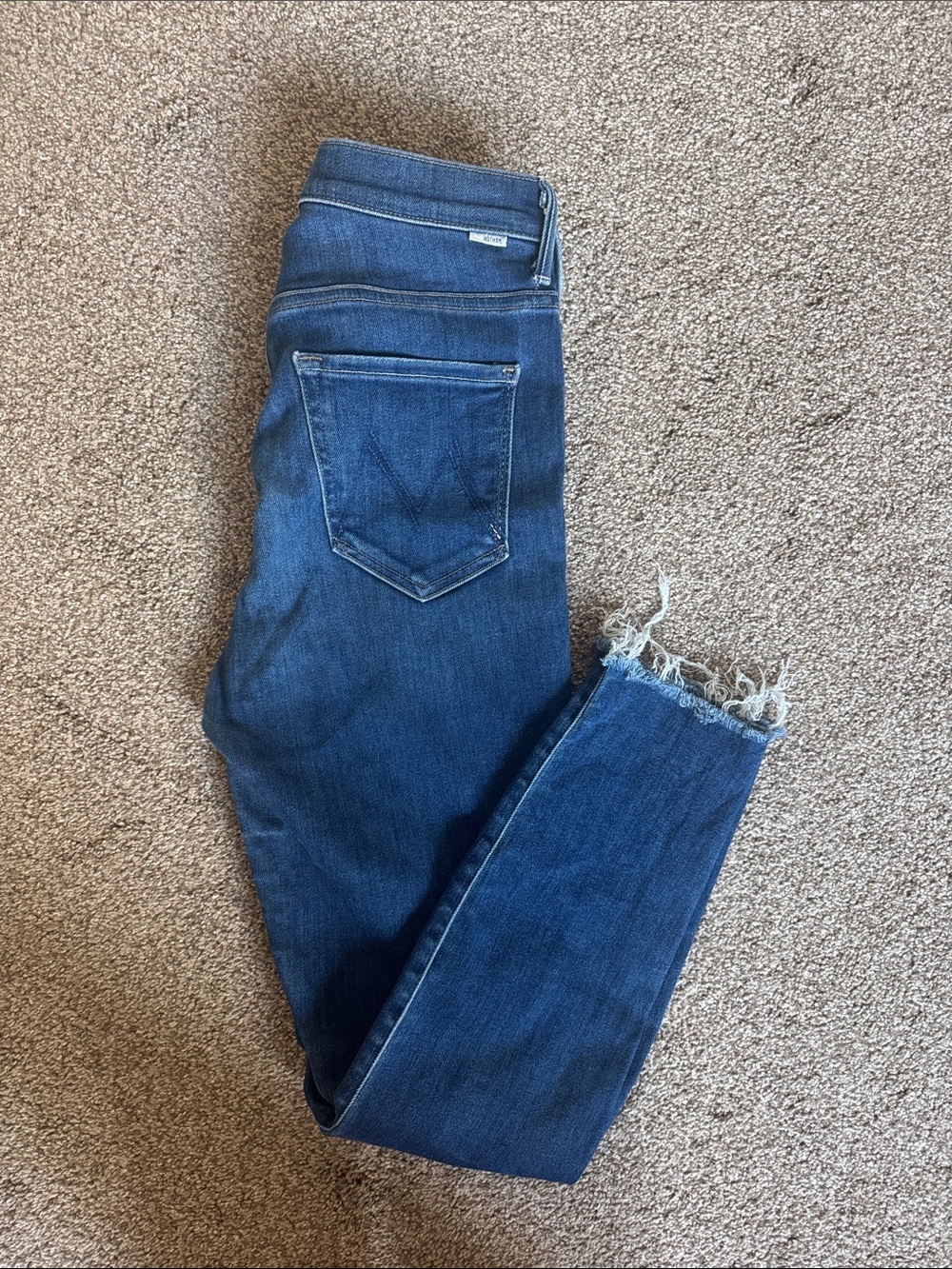 MOTHER Denim - The Stunner Ankle Fray